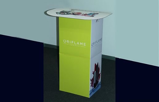 Промостойки для компании &Prime;ORIFLAME&Prime;